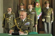 Pozemní síly AČR jsou v dobré kondici, řekl nový velitel generál Kopecký na Vítkově Pozemní síly AČR jsou v dobré kondici, řekl nový velitel generál Kopecký na Vítkově