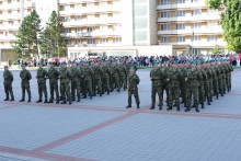 Příslušníci kurzu základní přípravy odpřísahali věrnost naší republice Příslušníci kurzu základní přípravy odpřísahali věrnost naší republice