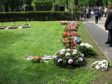 71. výročí Dne vítězství: Pietní akt u hrobu armádního generála Ludvíka Svobody v Kroměříži 71. výročí Dne vítězství: Pietní akt u hrobu armádního generála Ludvíka Svobody v Kroměříži