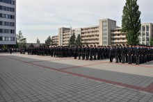 Slavnostní vyřazení absolventů nástupního kurzu Policie ČR Slavnostní vyřazení absolventů nástupního kurzu Policie ČR