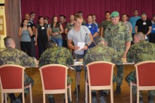 Místo prázdnin a dovolených zvolili vojenský výcvik Místo prázdnin a dovolených zvolili vojenský výcvik