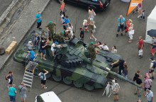 AČR obsadila Kopřivnici – nechyběl ani tank! AČR obsadila Kopřivnici – nechyběl ani tank!