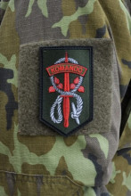 Boj o nášivku a odznak prestižního kurzu Komando zahájilo 25 armádních profesionálů Boj o nášivku a odznak prestižního kurzu Komando zahájilo 25 armádních profesionálů