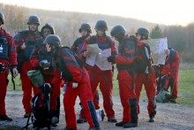 Civilní zaměstnance NATO, kteří míří do nebezpečných oblastí světa, trénují ve Vyškově Civilní zaměstnance NATO, kteří míří do nebezpečných oblastí světa, trénují ve Vyškově